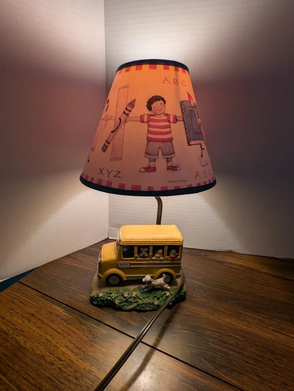 Vintage Susan Winget Children in the Schoolbus Lamp Shade Nursery Decor Working